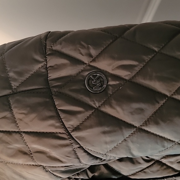 Women\'s Michael Kors puffer jacket